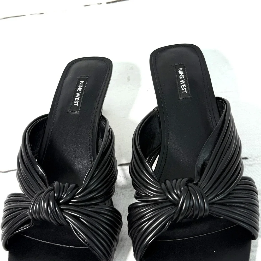Nine West Dafidil Womens Sandals 9 M Black Leather Slip On Kitten Heels